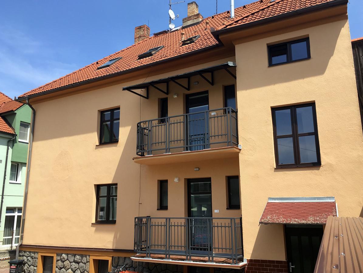 Apartmany Na Sadech Trebon Exterior photo